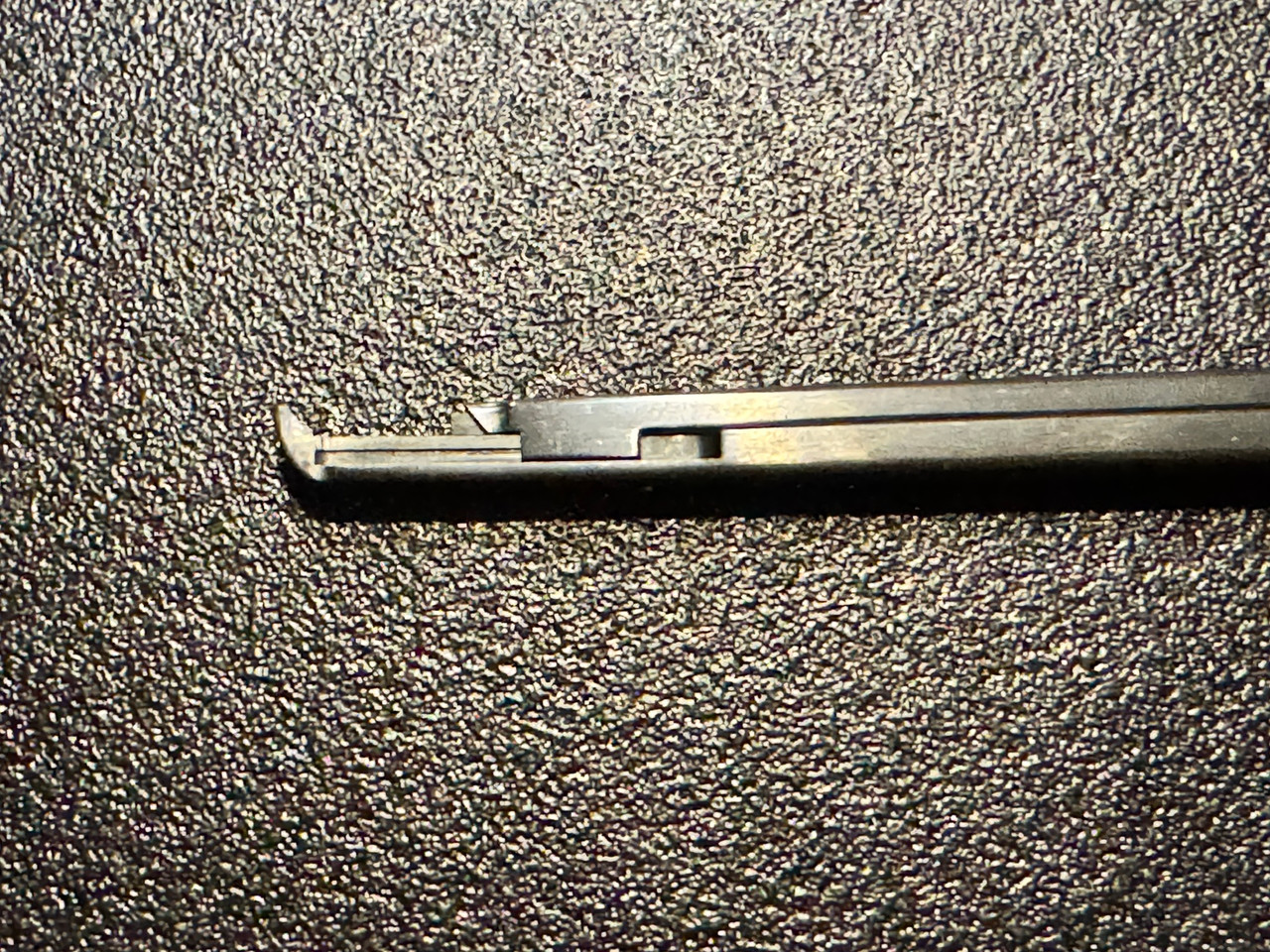 Jaw photo of Vikon VK.J8015QR QuickRelease Kerrison Rongeur, 1.5mm X 12mm, 40° Up, 8" Shaft