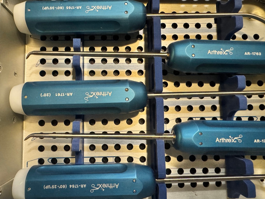 Left photo of Arthrex AR-1760S Chondro Picks Set (NEW)