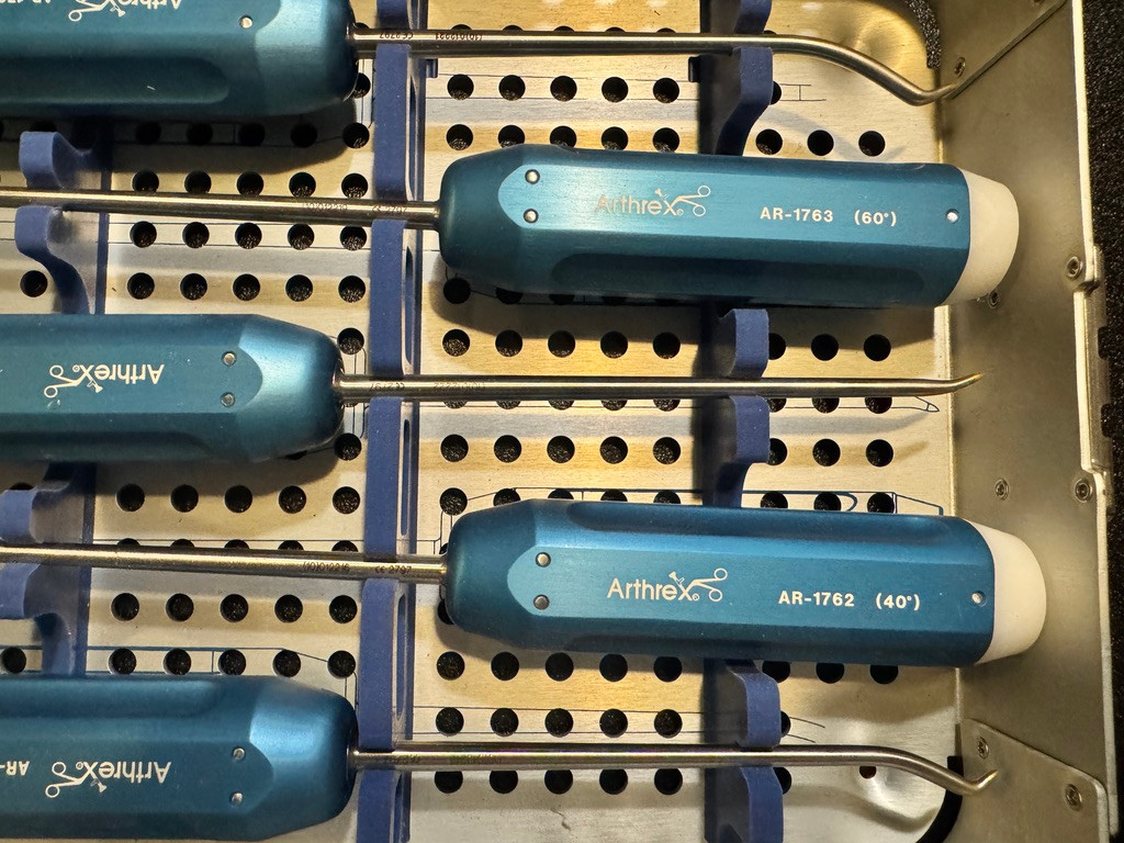 Right photo of Arthrex AR-1760S Chondro Picks Set (NEW)