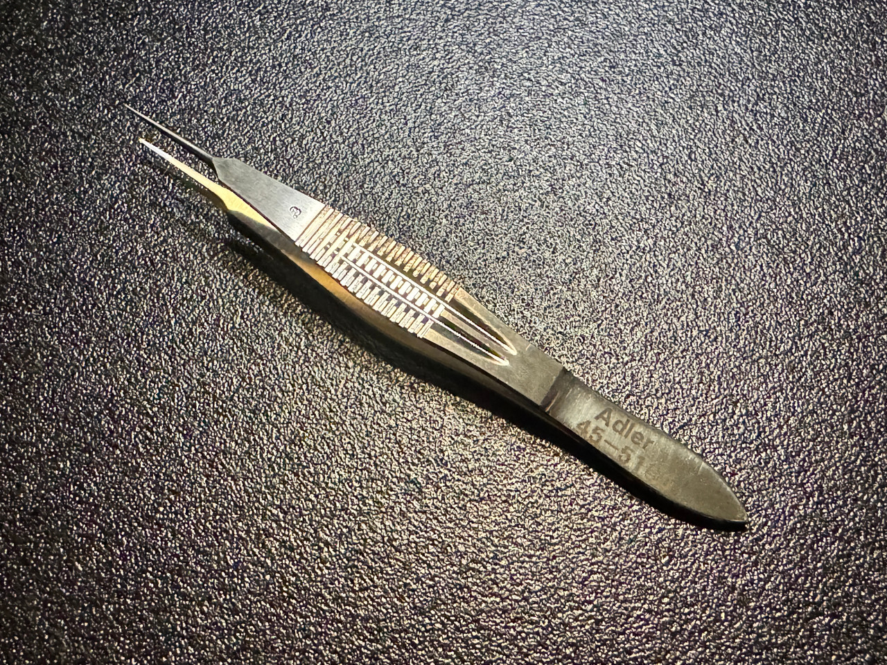 Handle photo of Adler 45-5160 Castroviejo Suturing Forceps, 0.3mm Teeth