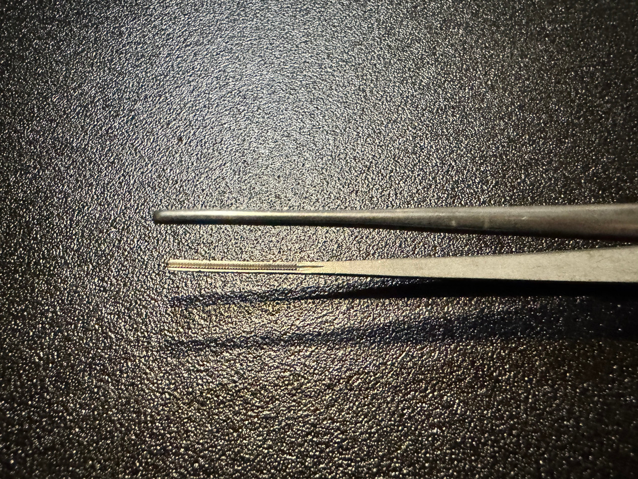 Jaw photo of Pilling 351804 DeBakey Vascular Forceps, 2mm Tip, 9.5"