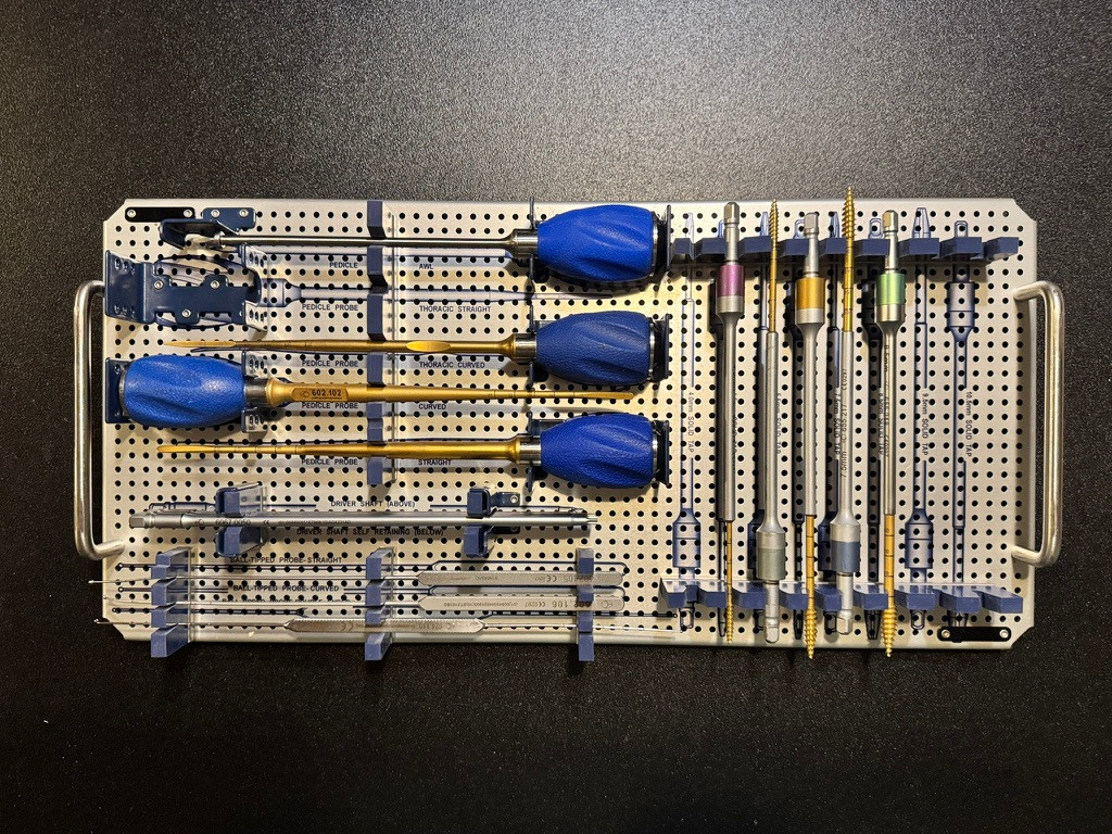 Top tray photo of Globus 9120.9000 CREO Threaded Core Instrument Set