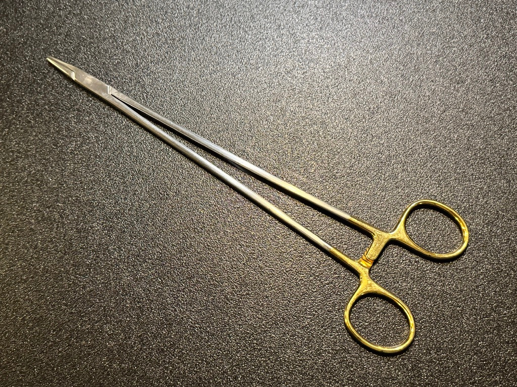 Handle photo of Jarit 121-134 Crile-Wood Needle Holder, Carb-Bite, 10.5"