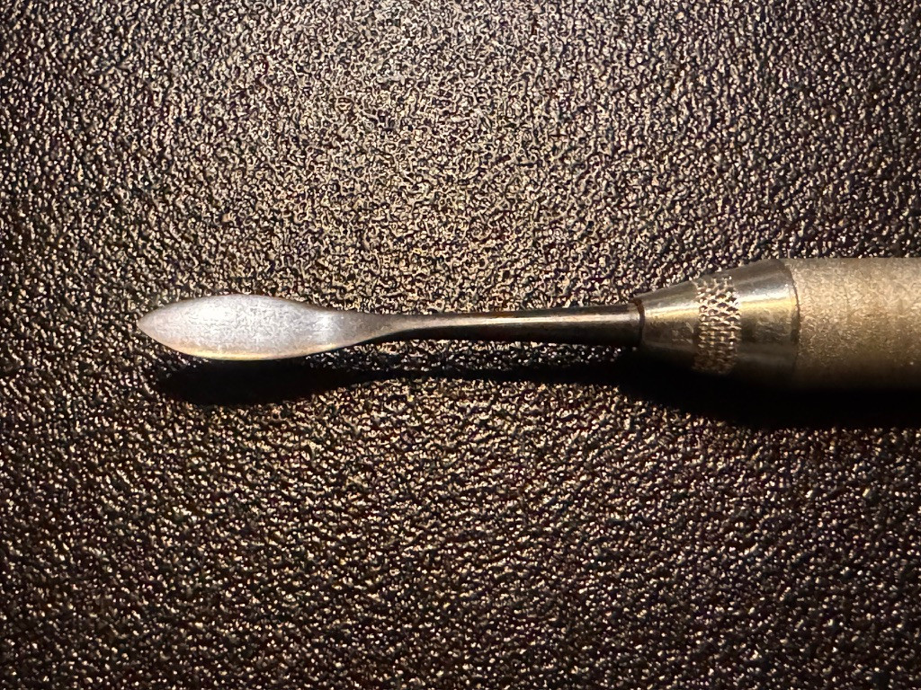 Straight blade photo of Hu-Friedy TNCCIB 2 Goldfogel Composite Contouring Instrument