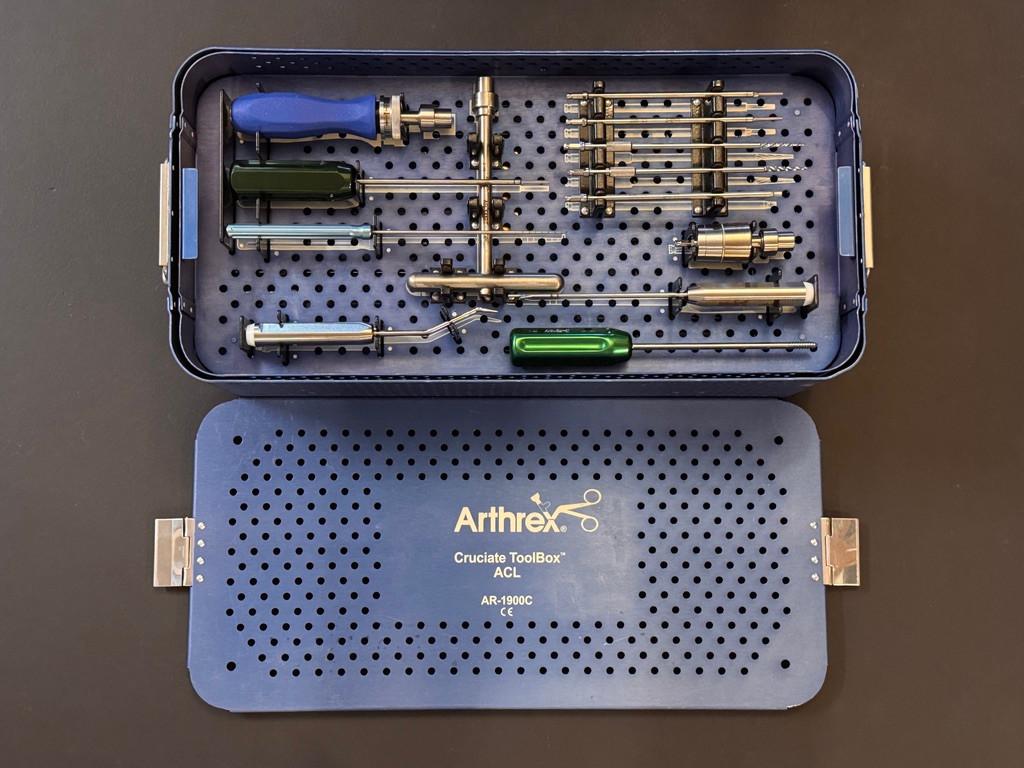 Open photo of Arthrex AR-1900C ACL Cruciate ToolBox Instrument Set