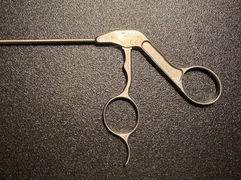 Handle photo of Stryker Conquest 300-034-950 Arthroscopic Straight Grasper, 3.4mm