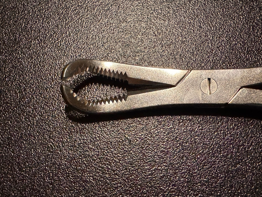 Jaw photo of Synthes 399.06 Reduction Forceps, Serrated, Speed Lock, 180mm