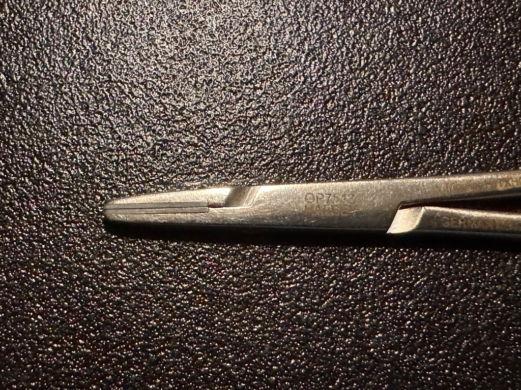 Jaw photo of V. Mueller OP7513 Halsey Needle Holder, TC, Smooth, 5"