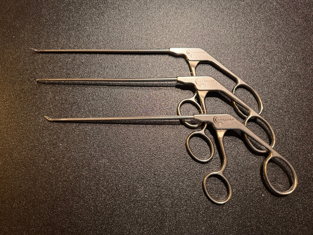 Shuttle photo of Cayenne Medical CM-9000 Quattro Arthroscopic Shoulder Instrument Set