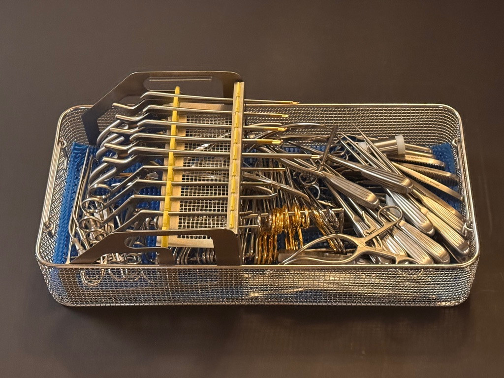 Basket photo of Aesculap MD378SP Large Laminectomy and Spinal Instrument Set