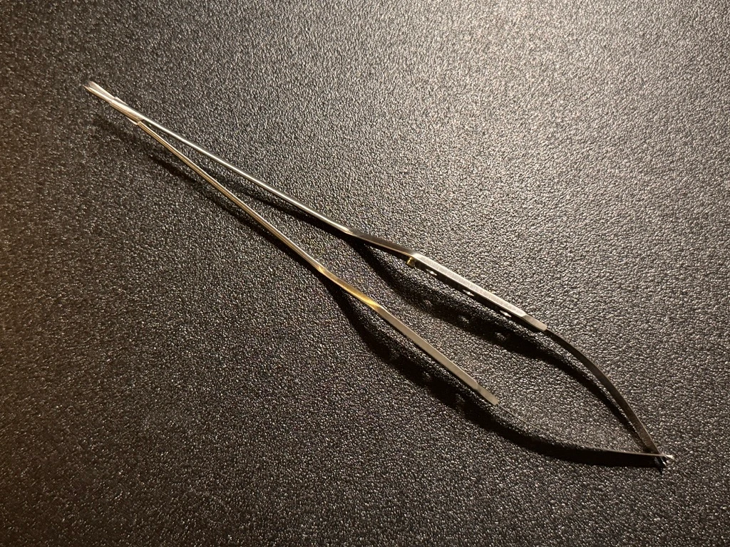 Top photo of Aesculap FD040R Yasargil Micro Scissors, CVD Up, Sharp, 8.75"