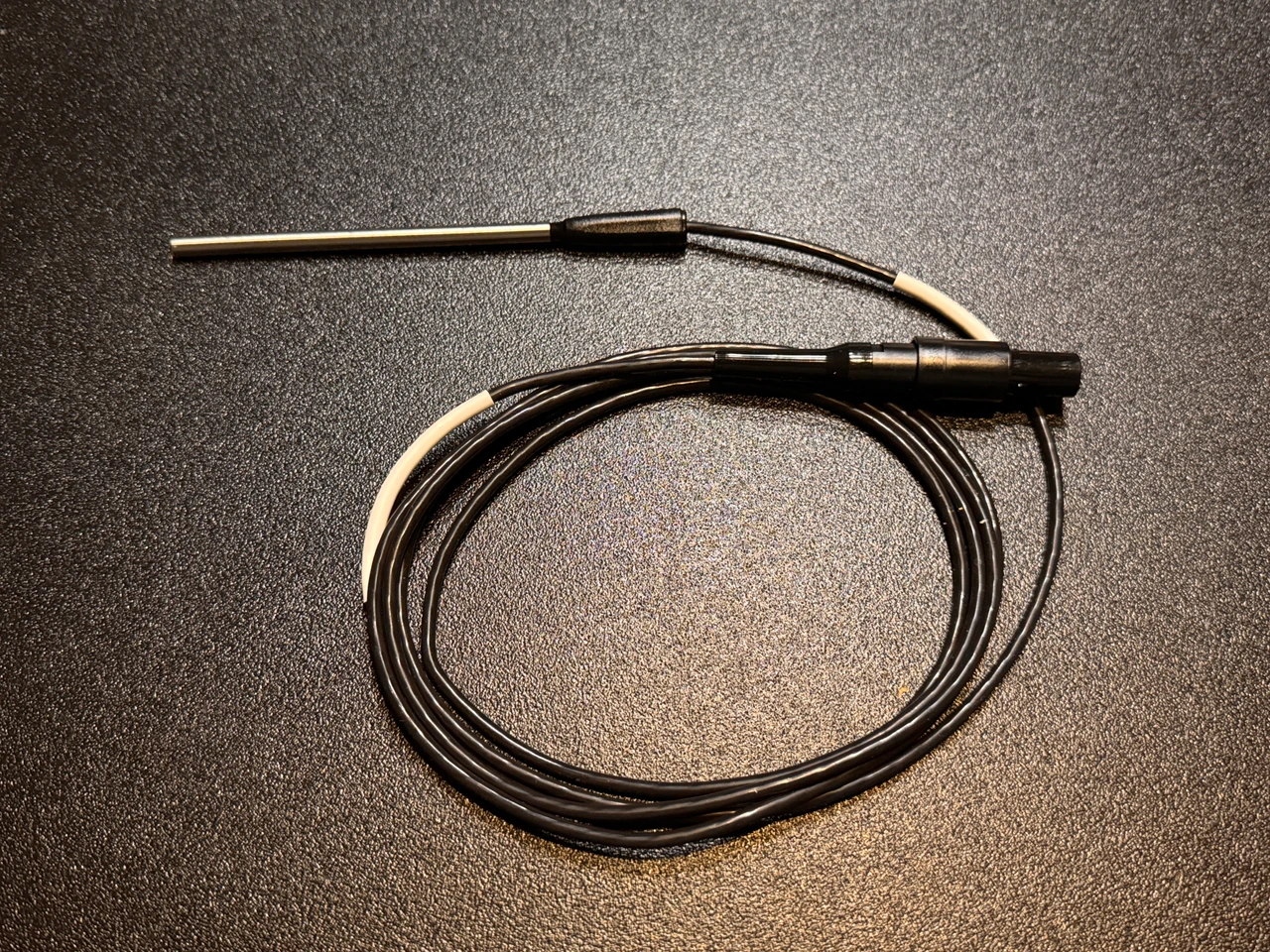 Photo of Medtronic APSN050 Accurian RF Nitinol Reusable Probe 16-22 G, 5cm