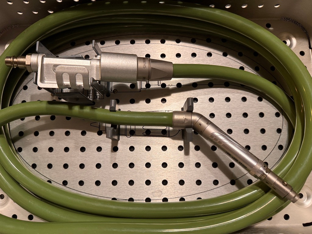 Drill photo of Medtronic PM700 Midas Rex MR7 High-Speed Pneumatic Drill Set