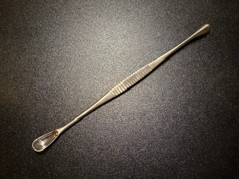 Photo of Konig MDS6230609 Ferguson Gall Stone Scoop, Medium