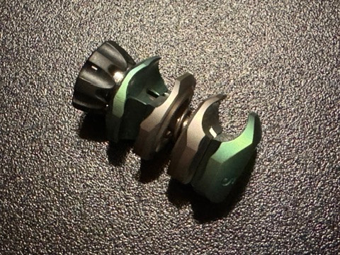 Angled photo of Stryker 4922-1-010 Hoffmann 3 Rod-To-Rod Delta Coupling
