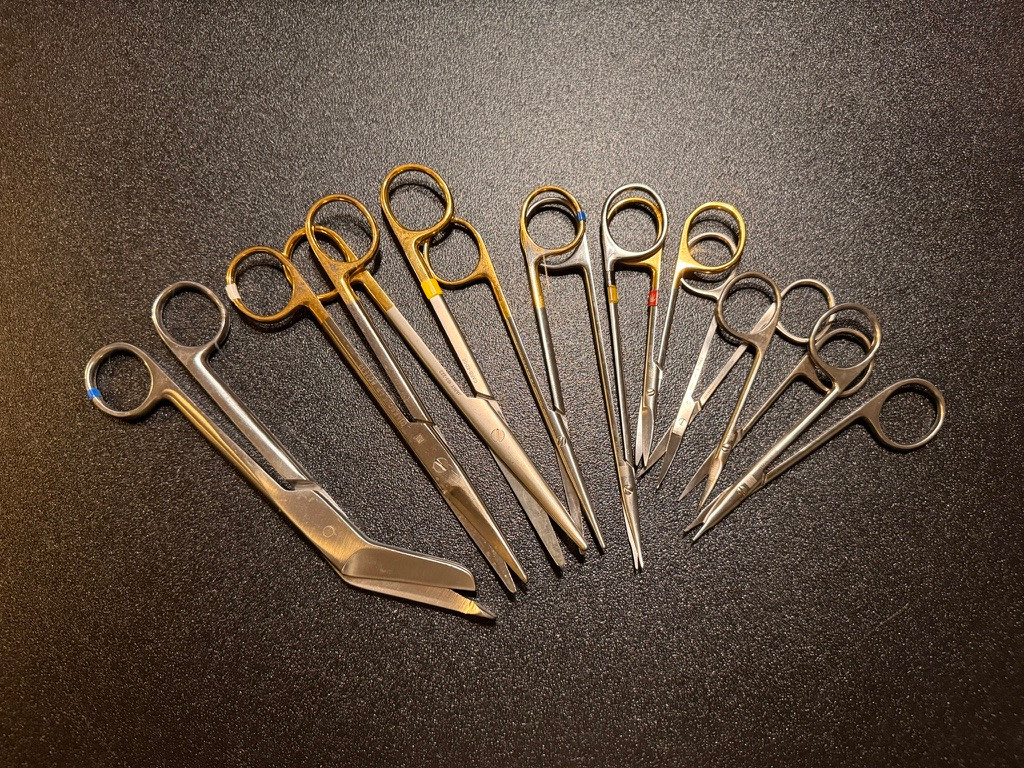 Scissor photo of  Aesculap FK002 Full Podiatry Instrument Set