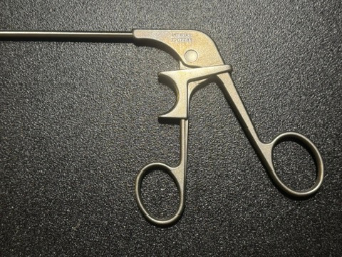 Handle photo of Acufex 7207731 Arthroscopic Hip Extended Length Pitbull Grasper