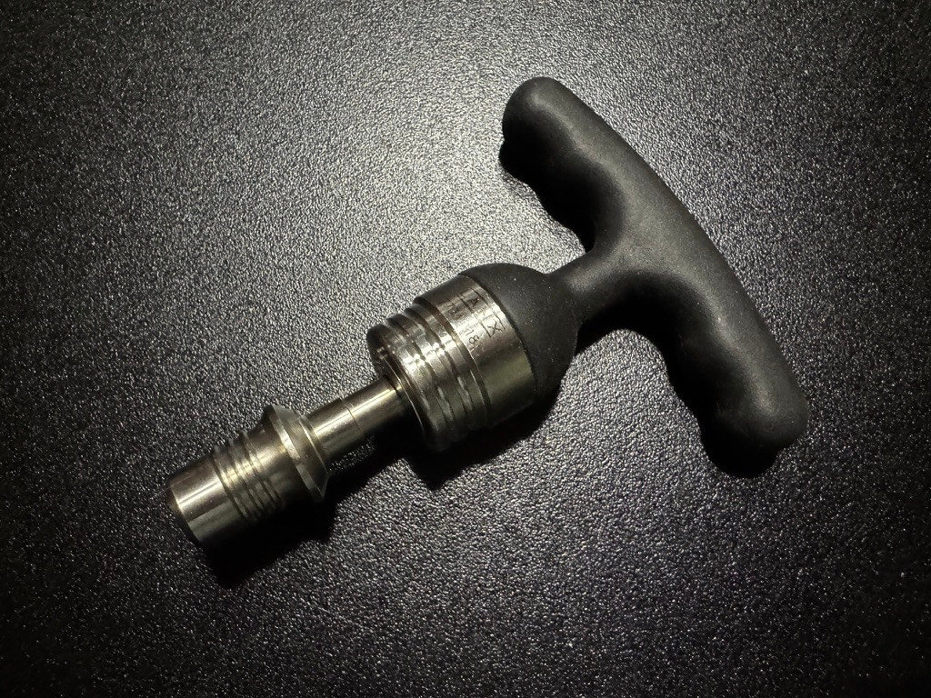 Photo of Biomet 7704-1181 Torque Limiting T-Handle