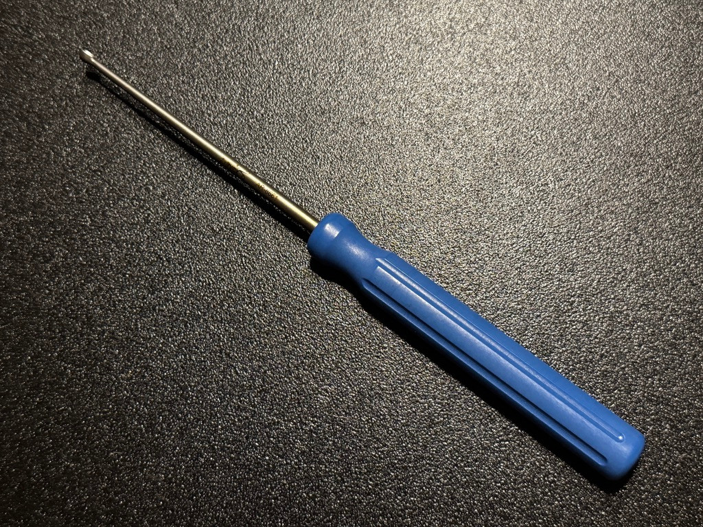 Handle photo of Arthrex AR-8661 Cup Curette, STR Shaft, 100mm