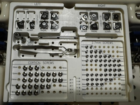 Screw photo of Tornier 342 DVO Coverloc Volar Plate Set