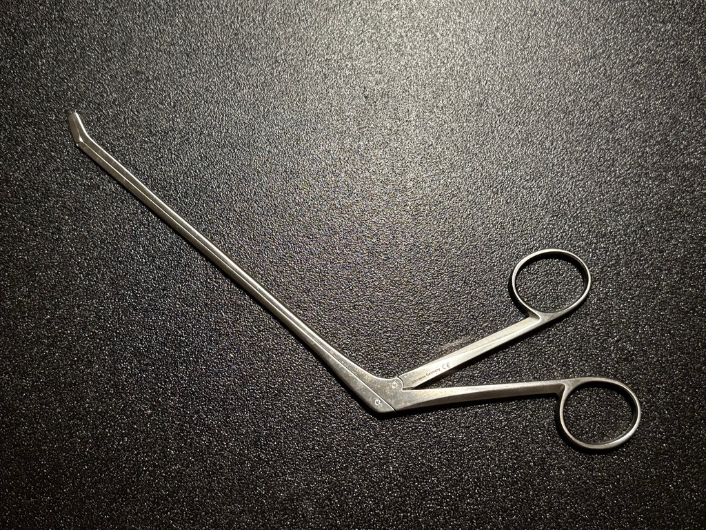 Handle photo of Aesculap MD619 Cushing Rongeur, 2mm X 10mm, ANG Down, 7"