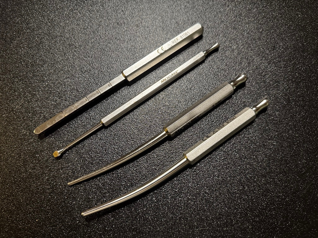 Elevator photo of MicroAire 81000 SmartRelease Endoscopic Carpal Tunnel Set