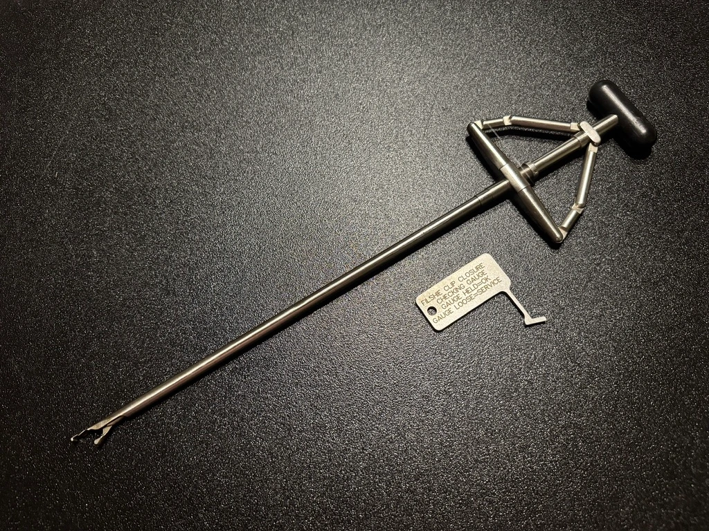 Photo of Femcare D73546 Filshie Dual Incision Clip Applier, 7mm