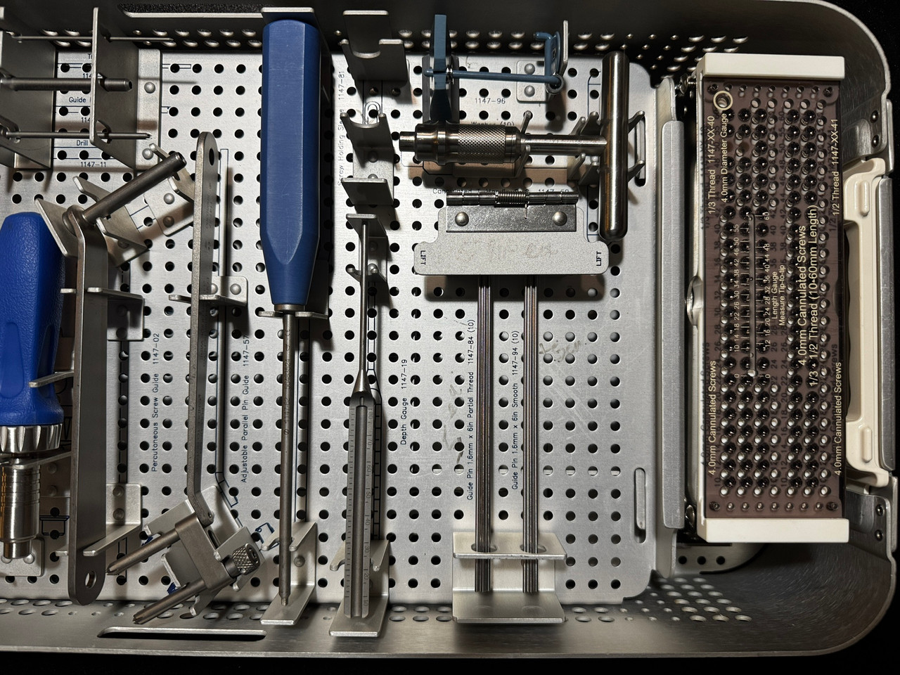 Right side instrument photo of Zimmer 1147-00-35 3.5mm/ 4.0mm Cannulated Screw System