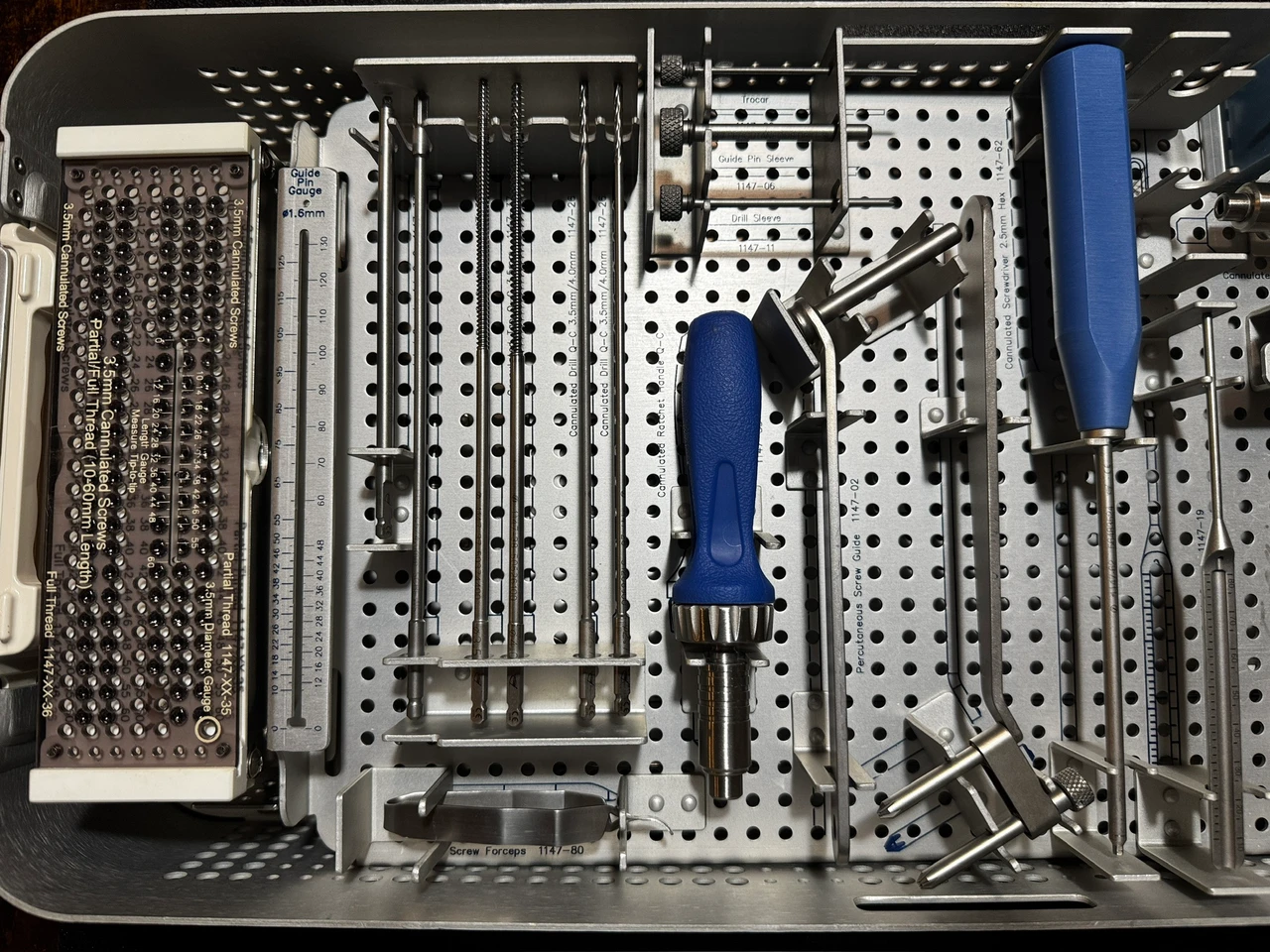 Left side instrument photo of Zimmer 1147-00-35 3.5mm/ 4.0mm Cannulated Screw System