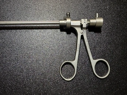 Handle photo of Storz 27072S Optical Scissors, Double Action