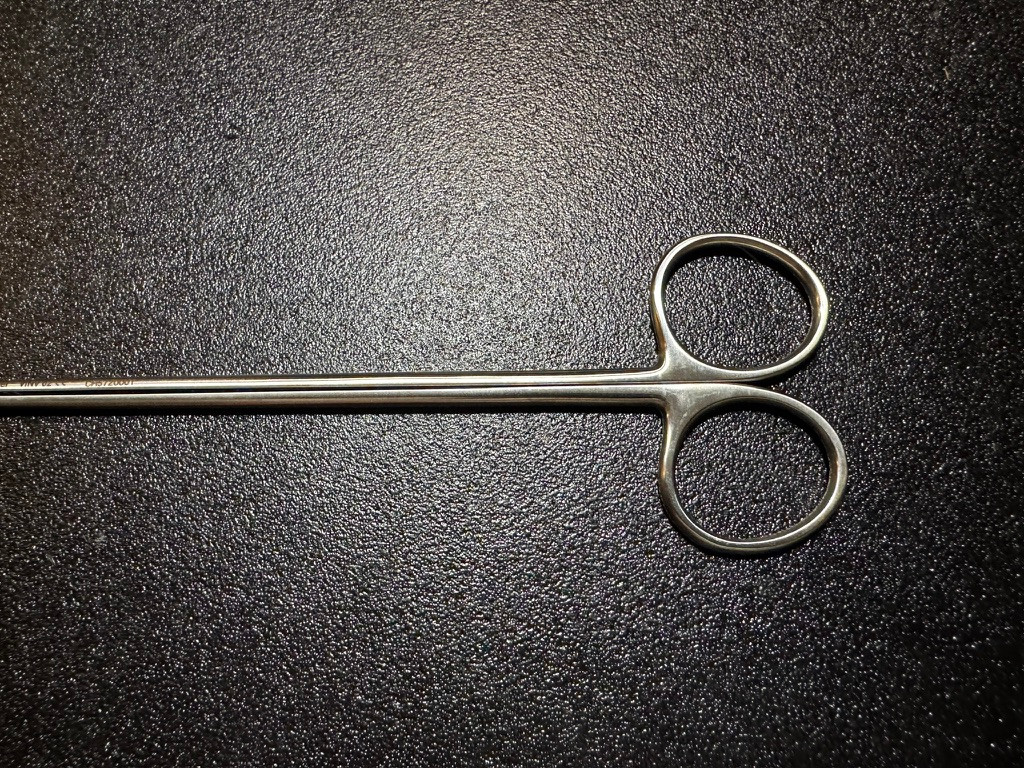 Handle photo of V. Mueller CH5720-001 Extra Delicate Diethrich Artery Scissors, 25°, 7"