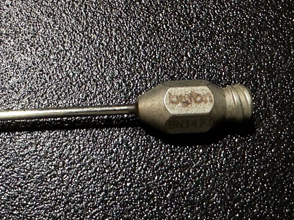 Luer lock photo of Byron BN1230 LAMIS Infiltration Cannula 12 ga X 30 cm