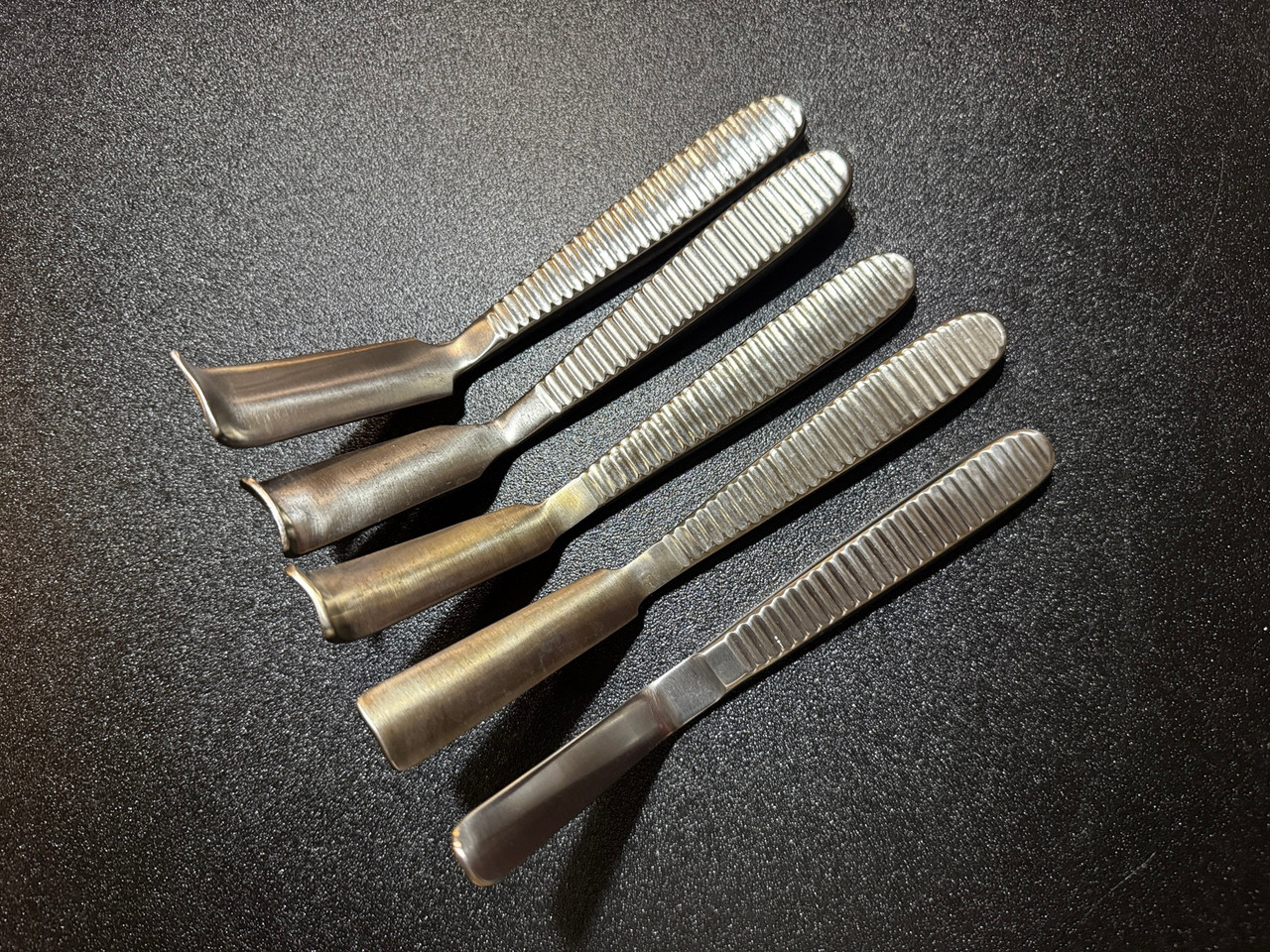 Cloward retractor photo of Aesculap JN444 Large Spinal and Laminectomy Instrument Set