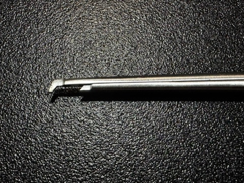 Jaw photo of Aesculap FF711R Kerrison Bone Punch, 1mm Down Bite, 7"