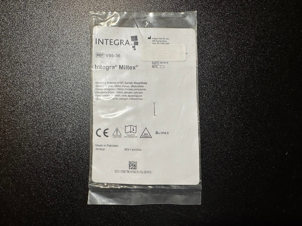 Label photo of Miltex V95-36 Operating Scissors, CVD, 5.5" (New)