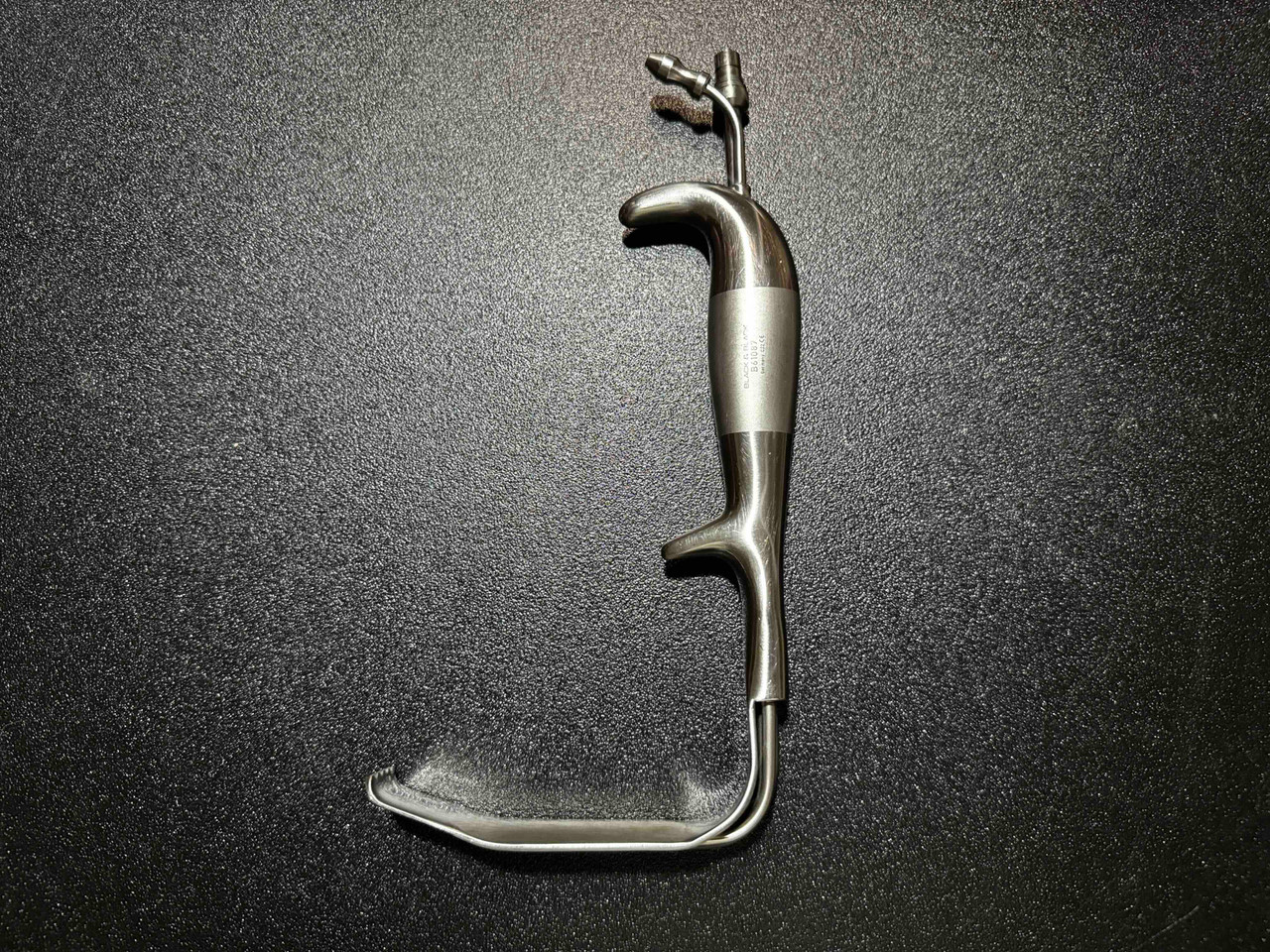 Photo of Black & Black Surgical B61087 Tebbetts Fiber Optic Retractor w/ Teeth, 9cm X 24mm