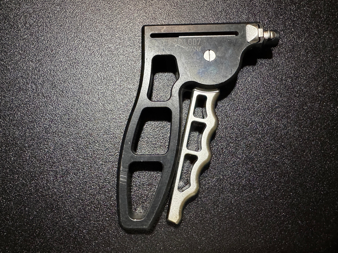 Photo of Synthes 03.221.007 Cerclage Cable Cutter Trigger Handle