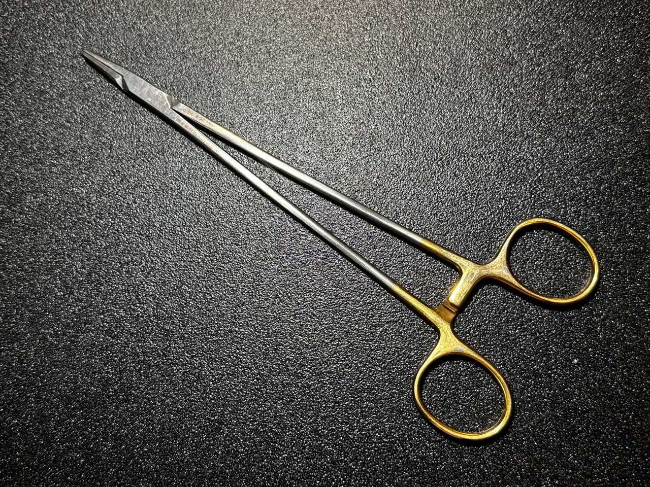 Handle photo of Miltex 8-52TC Crile-Wood Needle Holder, TC, 8"