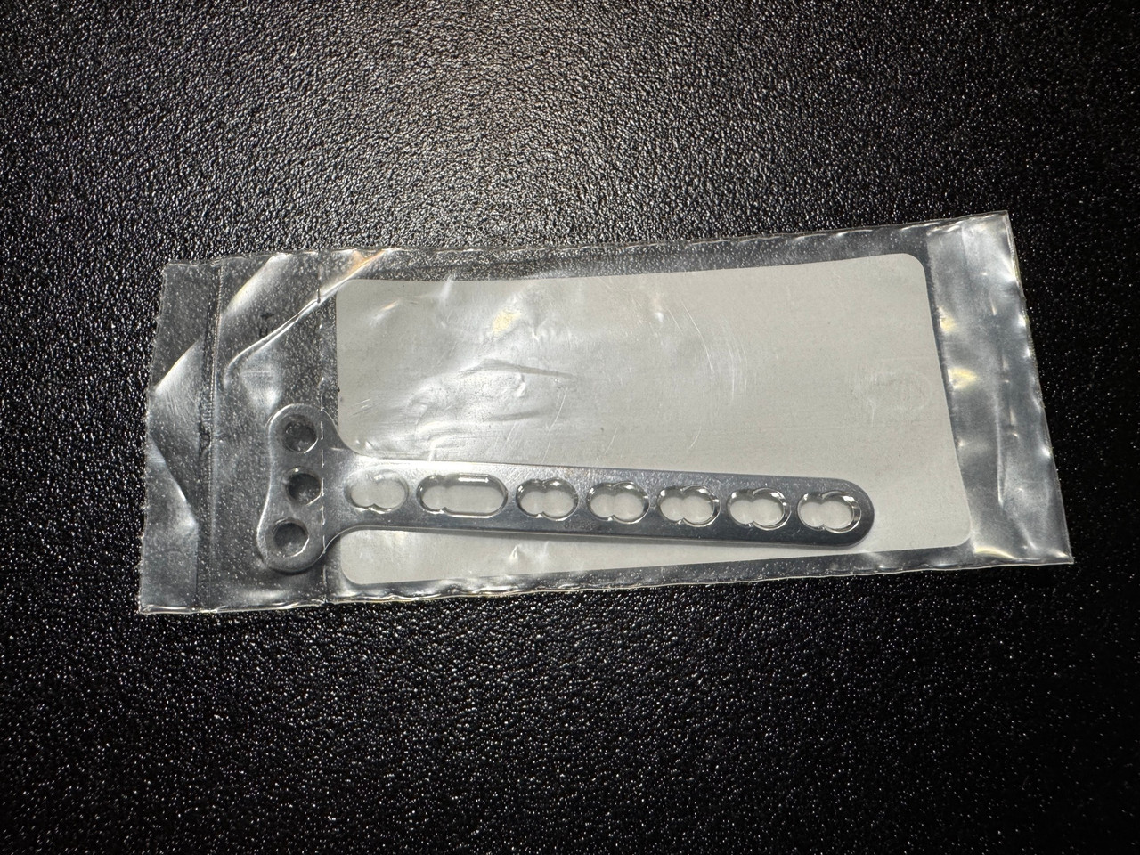 Plate photo of Synthes 241.171 3.5mm LCP T-Plate 87mm