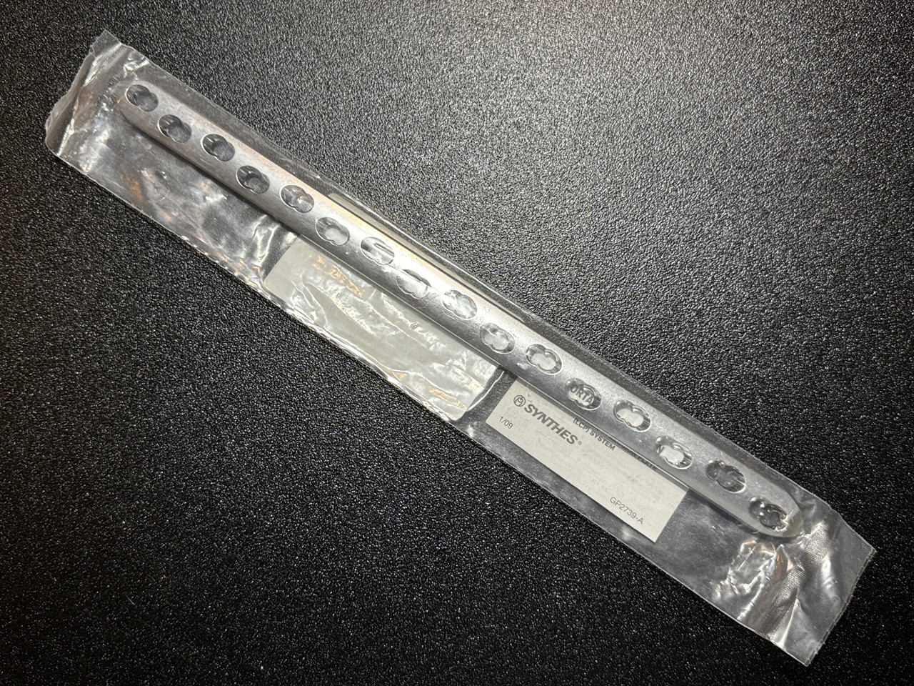 Plate photo of Synthes 226.661 4.5mm Broad LCP Plate, 16H, 296mm