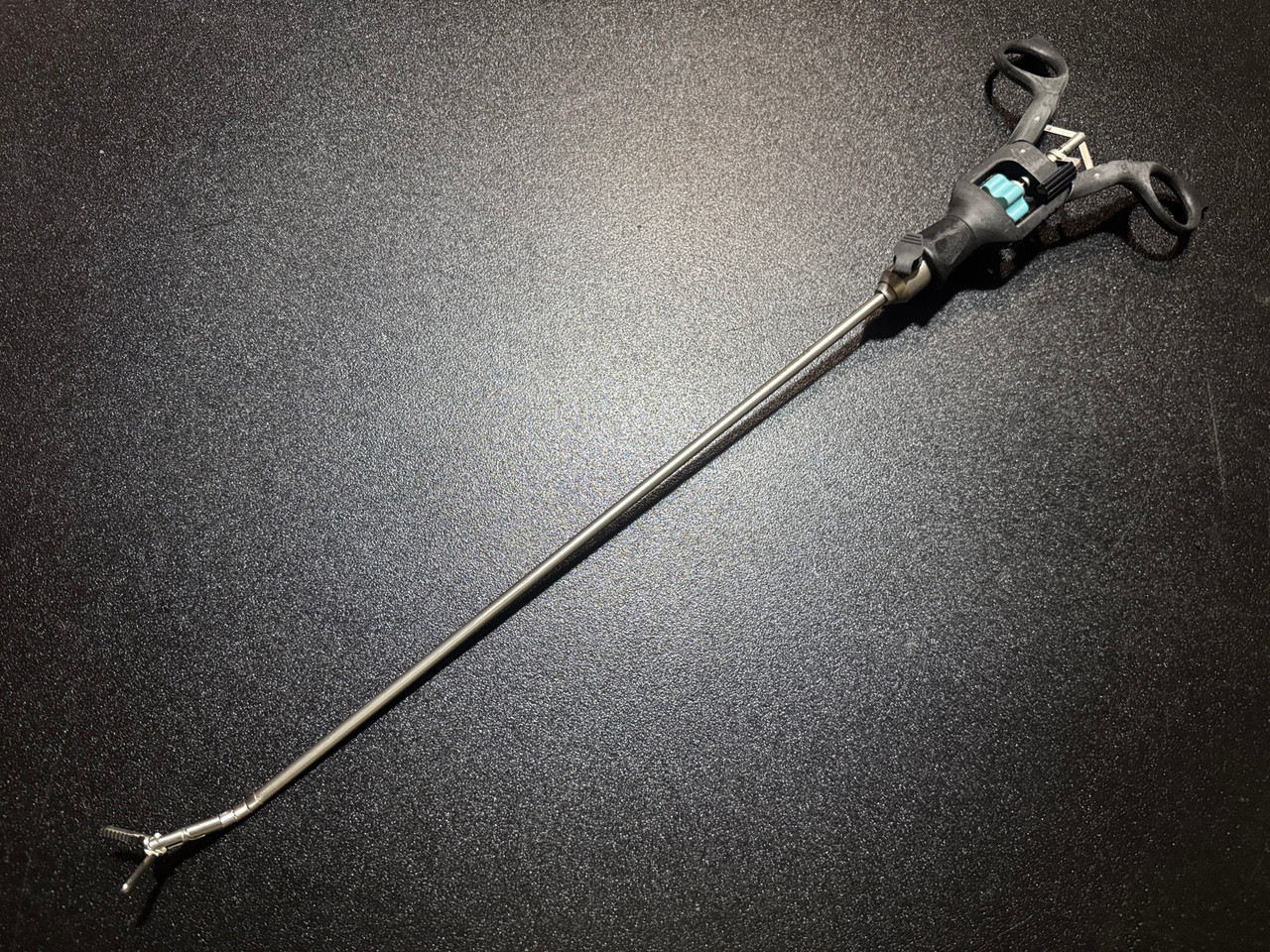 Photo of Snowden-Pencer 89-0508 Laparoscopic Diamond Jaw Articulating Grasper, 40°, 5mm X 34cm