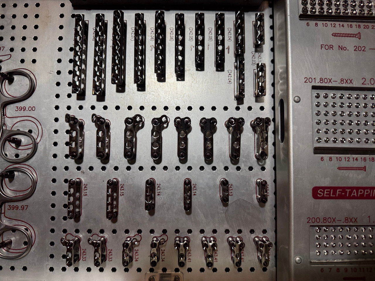 Plate photo of Synthes 105.488 Self-Tapping Mini Fragment Instrument and Implant Set