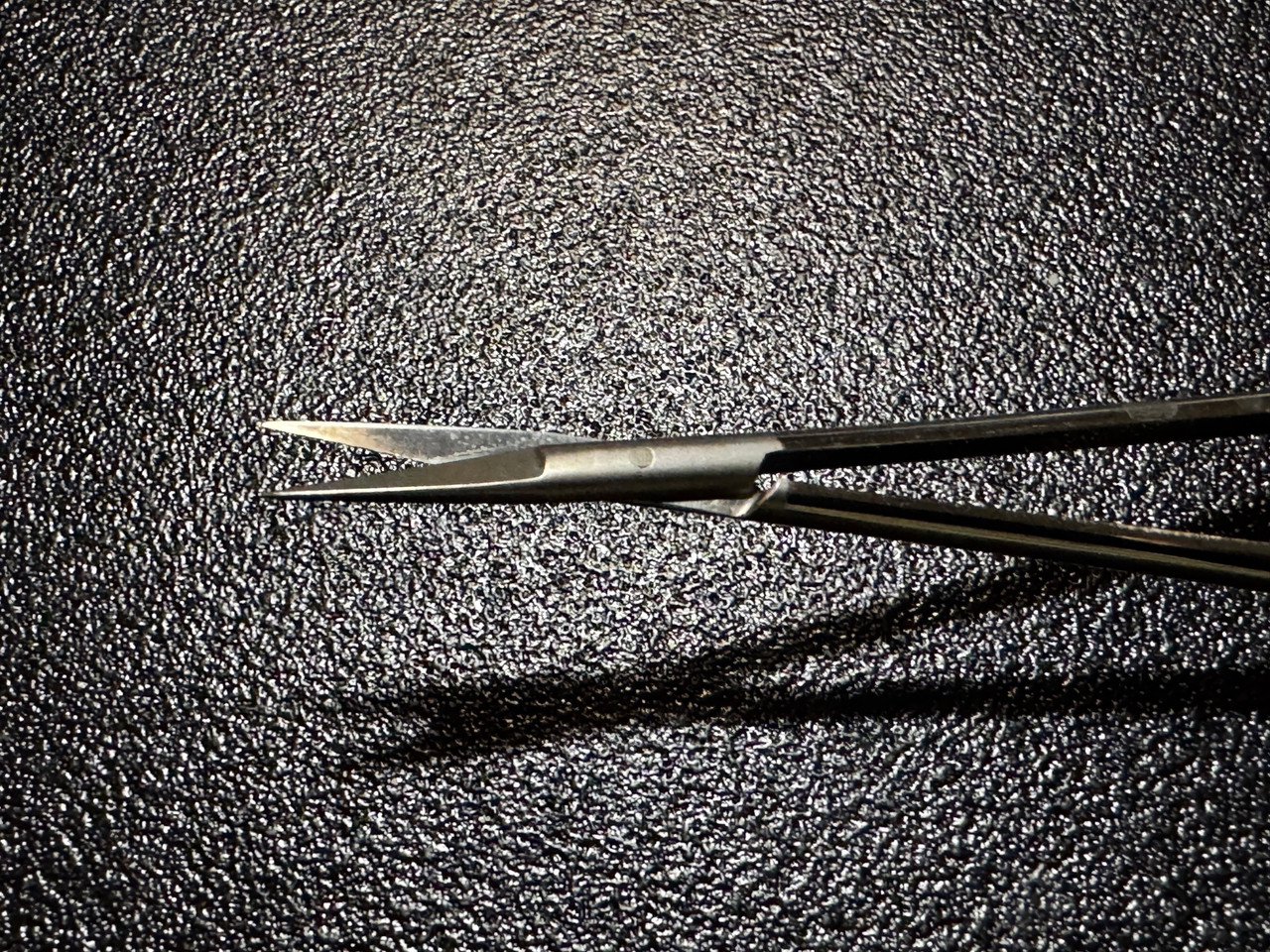Blade photo of Pilling Weck 395108 Bayonet Neurofeel Micro Scissors