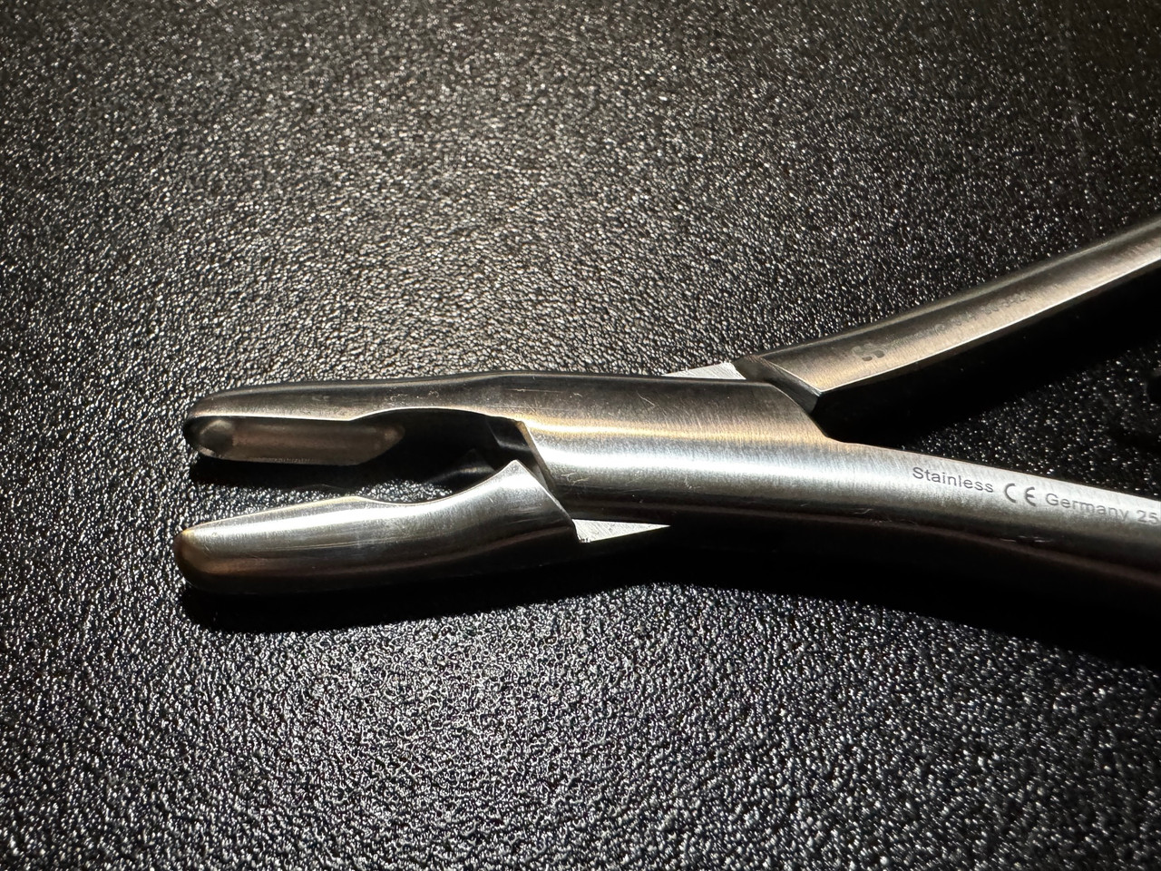 Jaw photo of Symmetry 30-5421 Adson Cranial Rongeur, STR, 8mm, 8.25" (New)