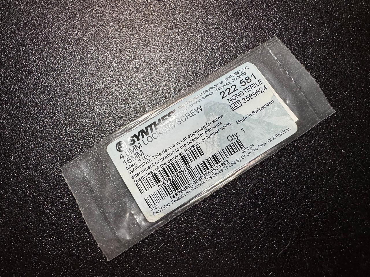 Photo of Synthes 222.581 4.0mm Locking Screw 16mm