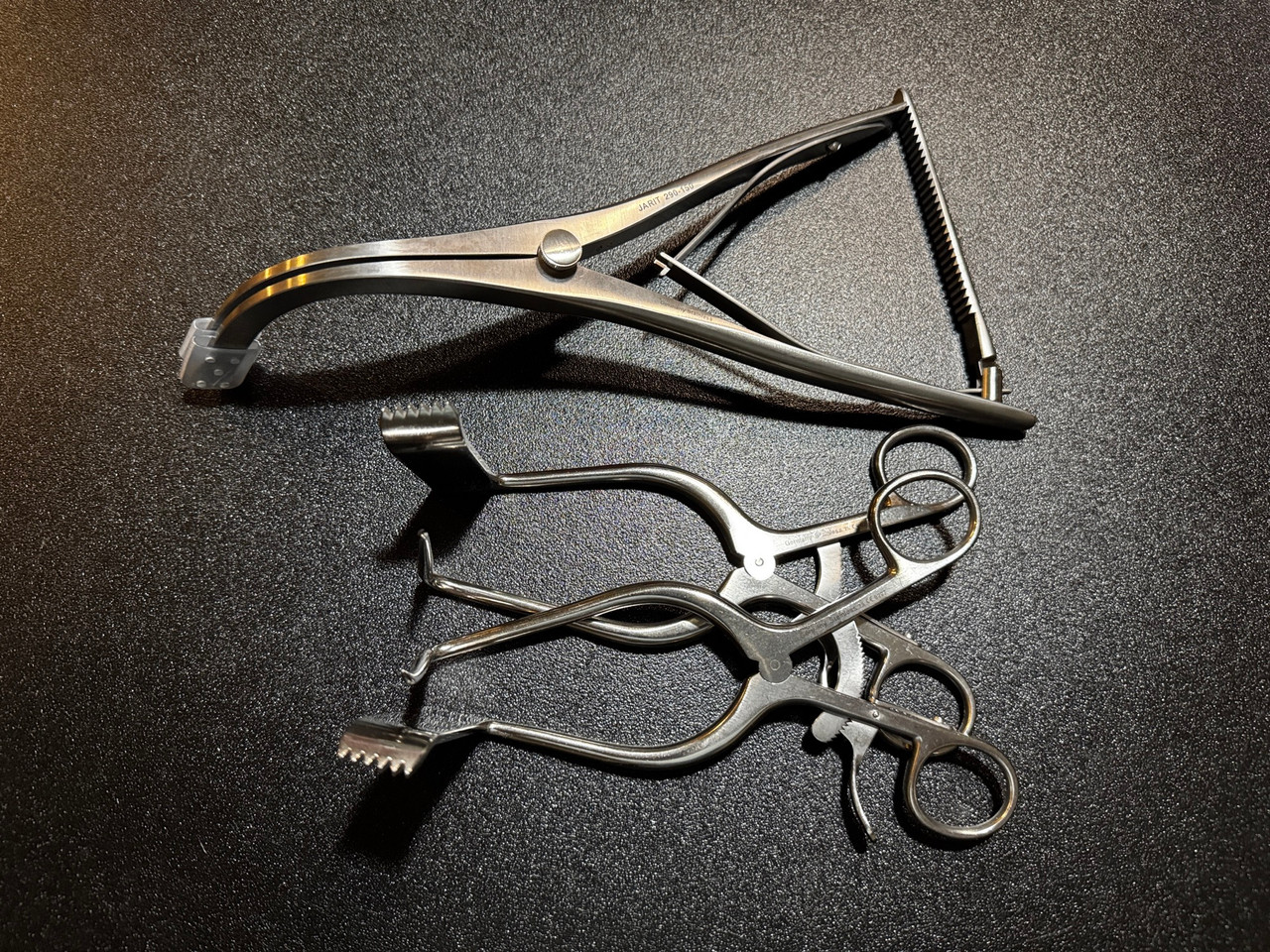 Williams retractor photo of Jarit 285-00S1 Full Laminectomy & Spinal Instrument Set
