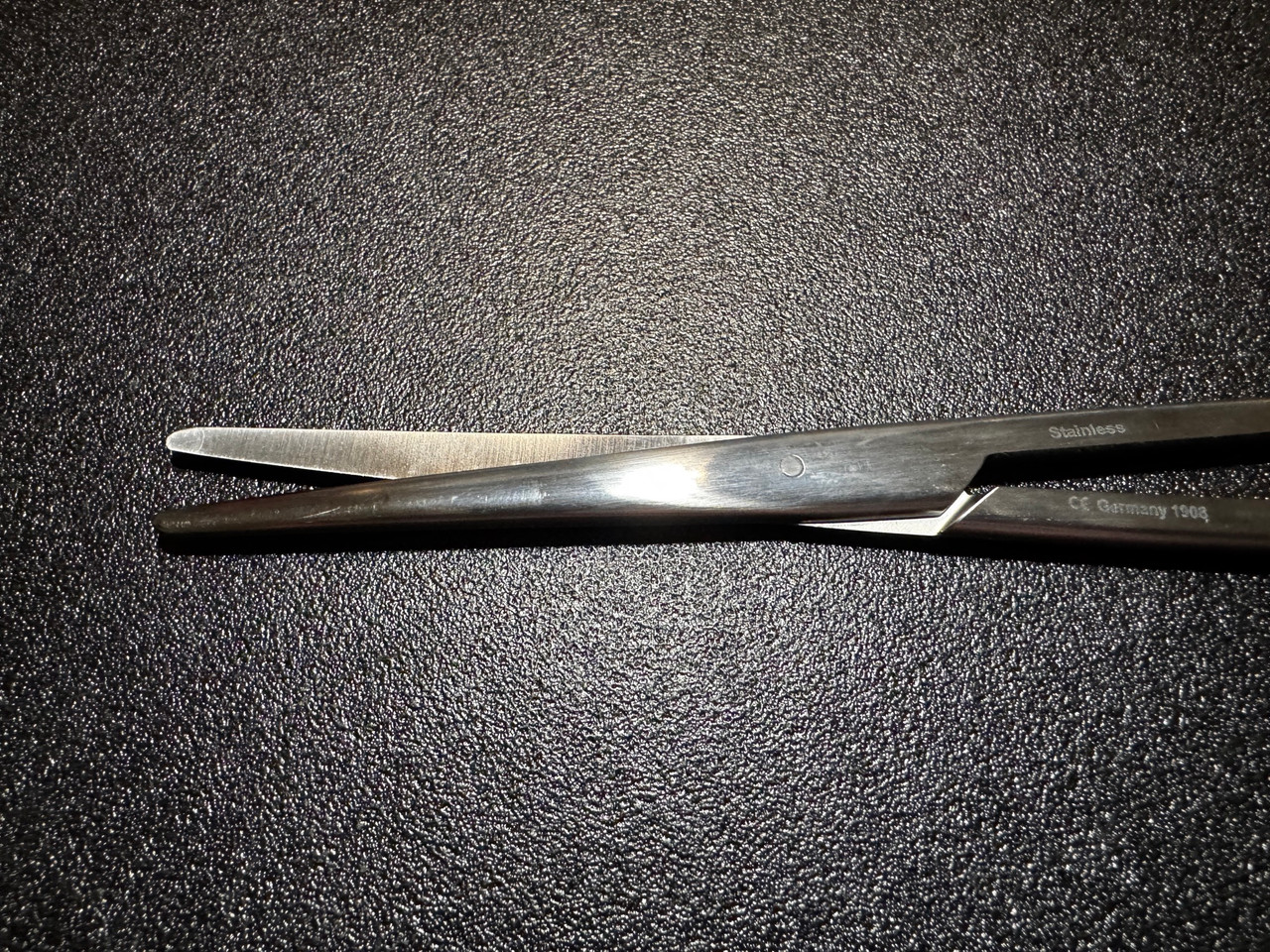 Blade photo of Symmetry 04-3245 Nelson Metzenbaum Dissecting Scissors, STR, 18"