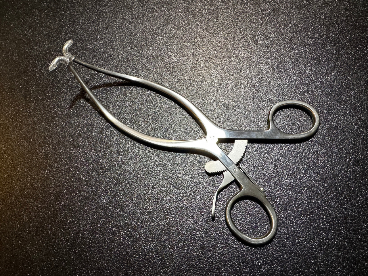 Handle photo of Symmetry 24-4018 Gelpi Retractor 6.75" (New)