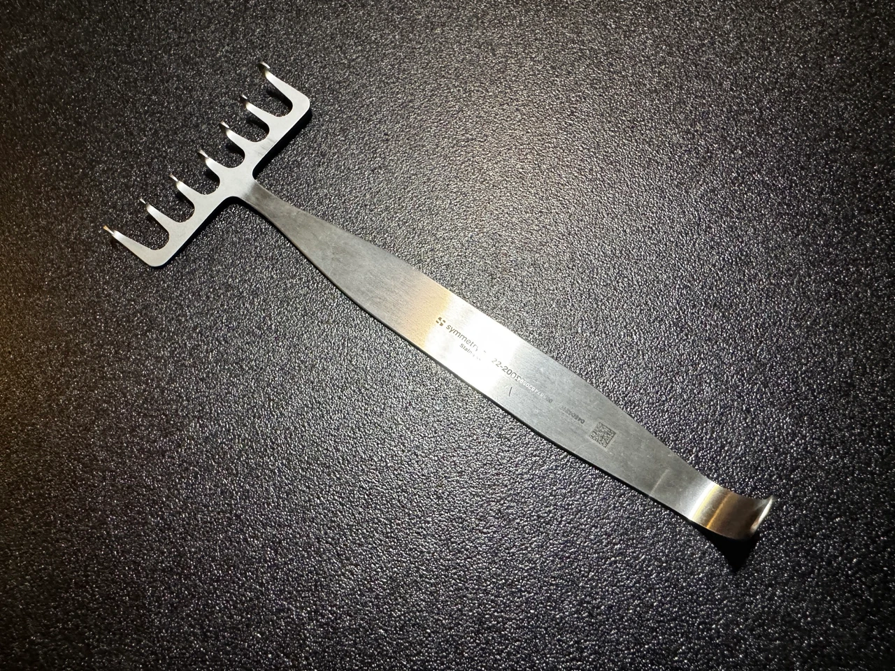 Handle photo of Symmetry 22-2000 Freeman Rake Retractor 75mm (New)