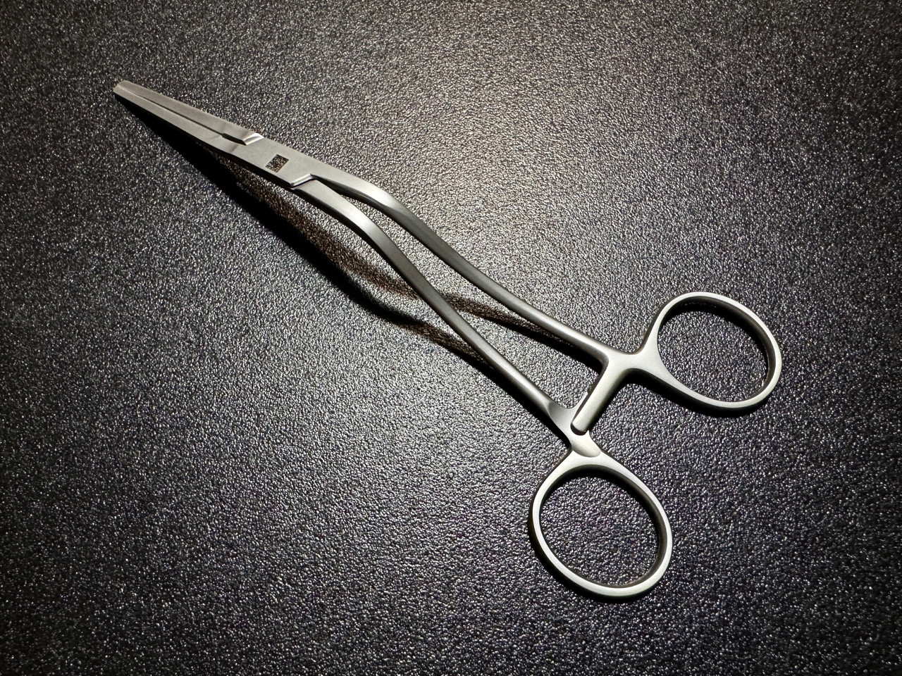 Handle photo of Symmetry 55-6028 Cooley Iliac Clamp, 55mm, 8.5"